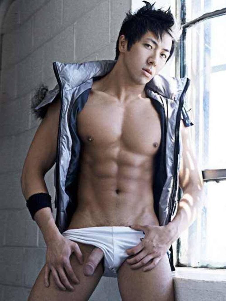 Hermosos chinos desnudos