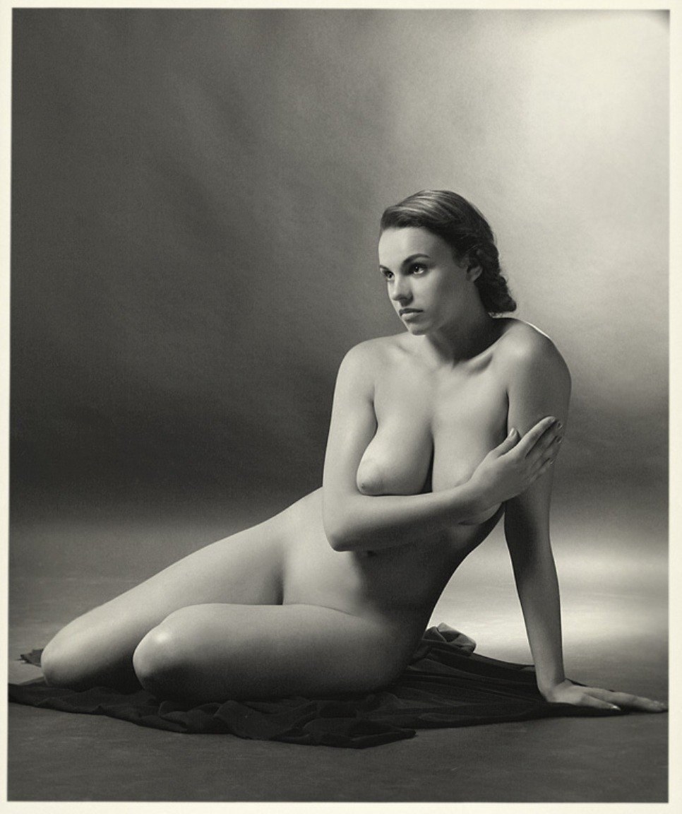 Mujeres desnudas de la modelo