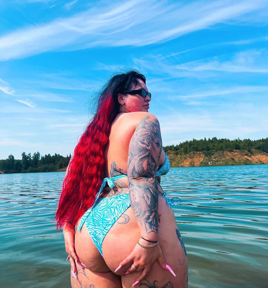 Natalia Goncharova Boys en traje de baño