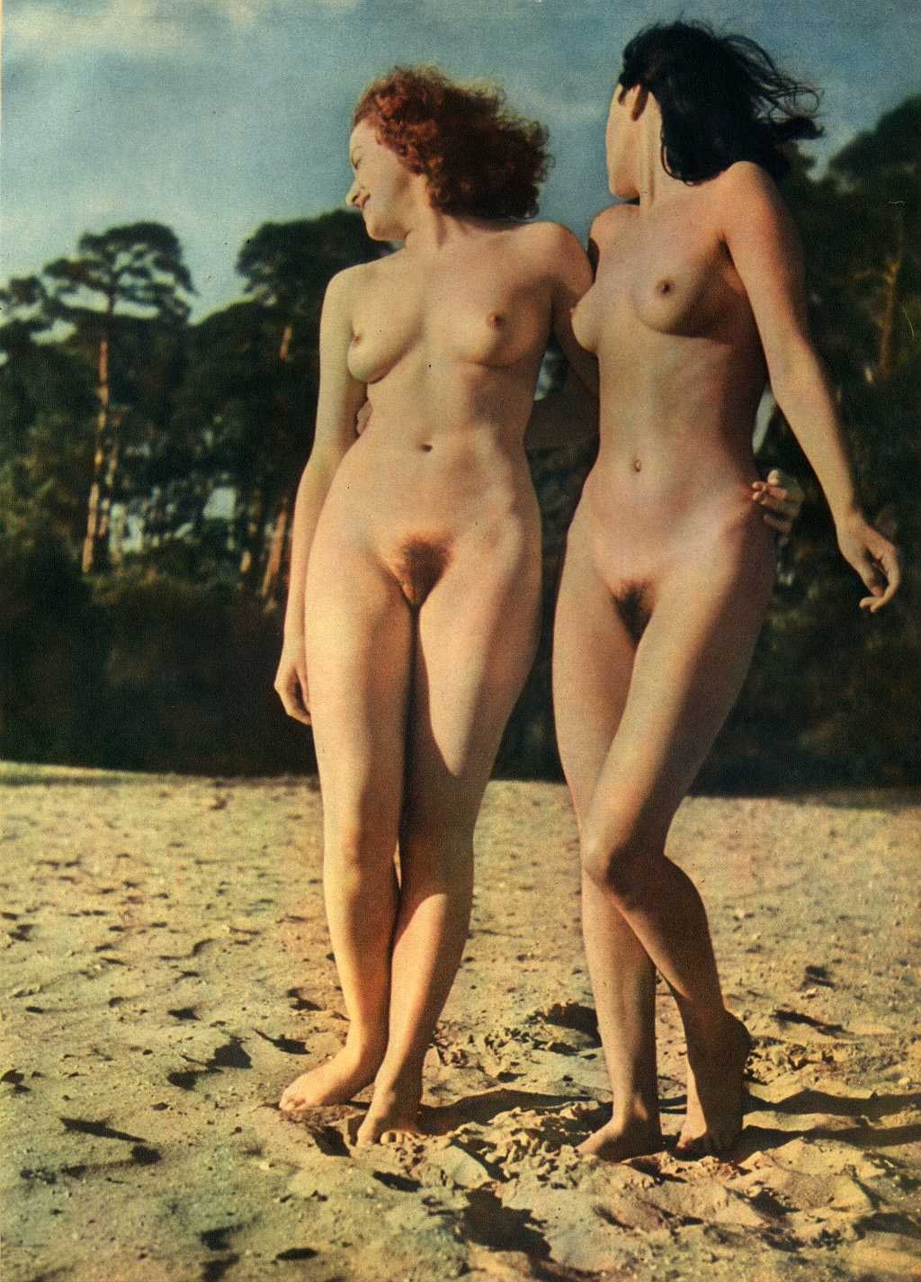 Mujeres desnudas en películas retro