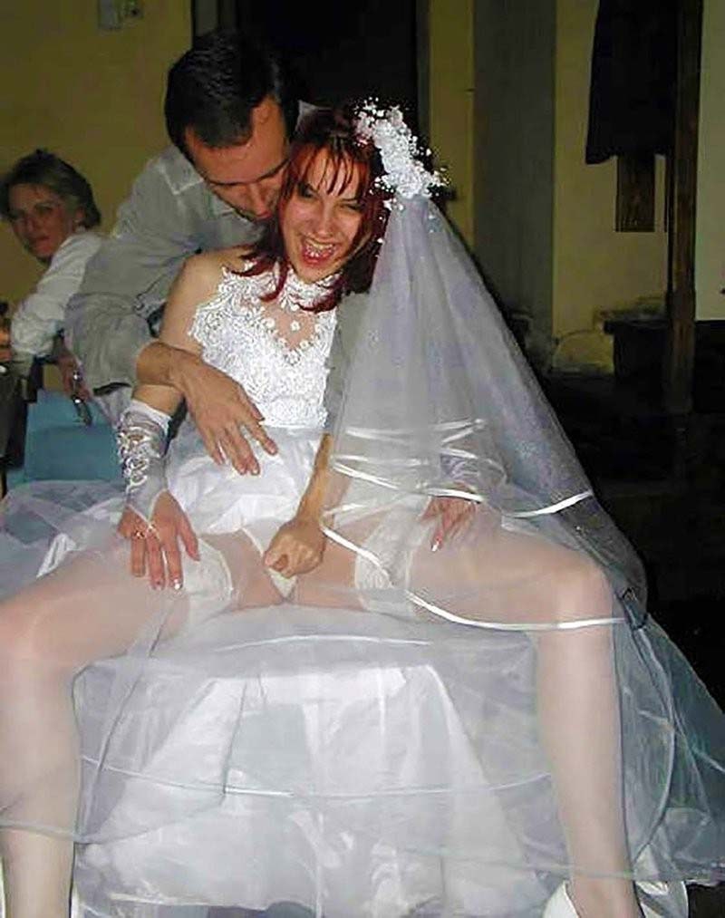 Las bragas iluminadas de la novia