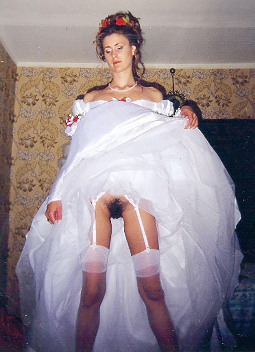 Novias con vestidos de novia sin bragas