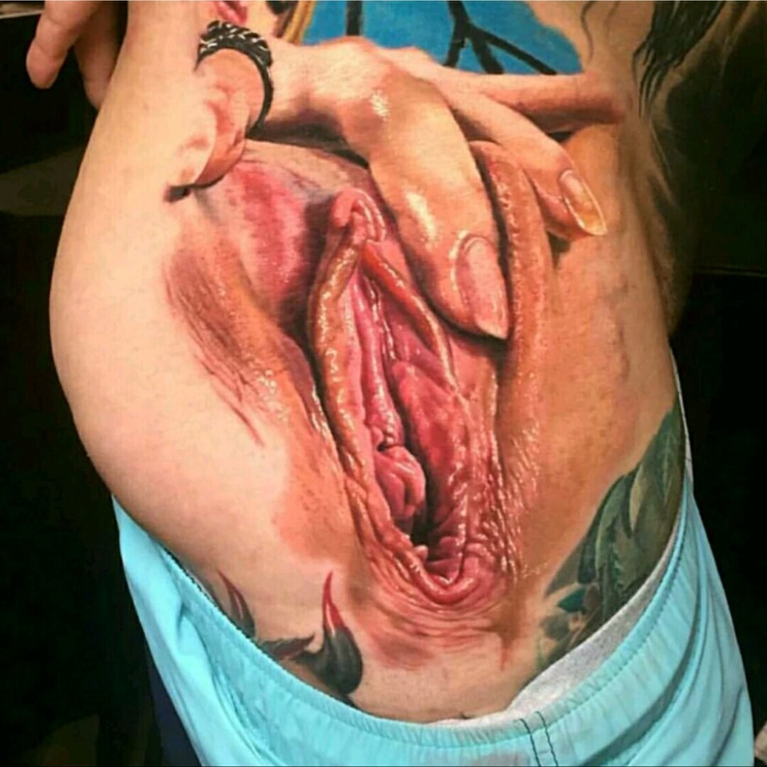 Tatuaje coño 18