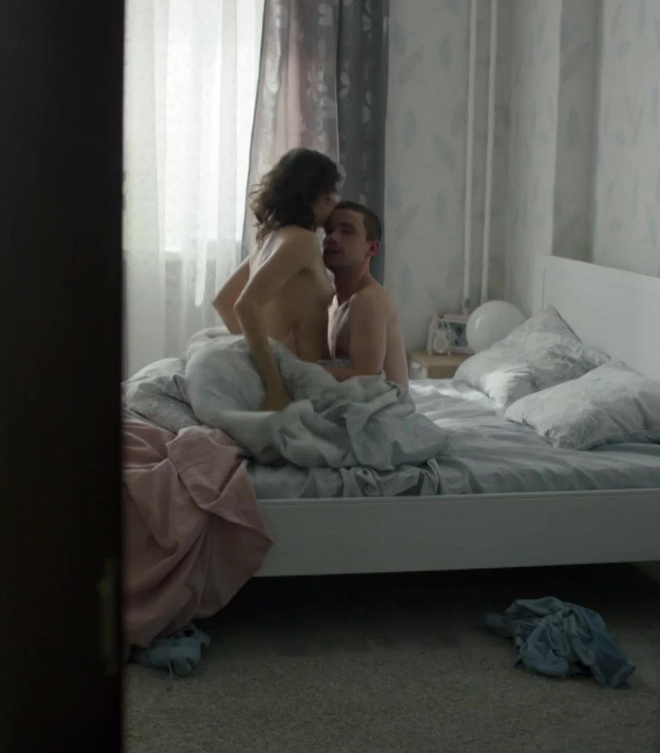 Khlynina Julia Actriz desnuda