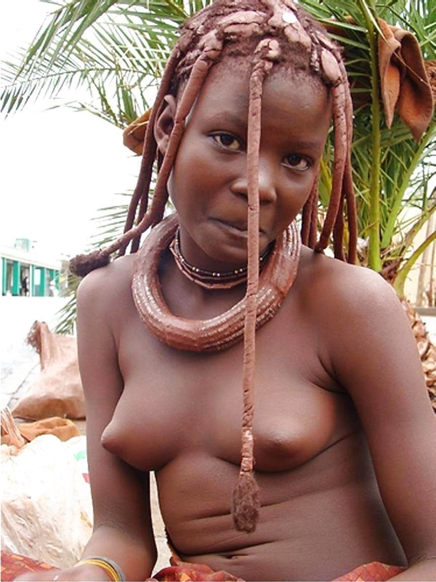Mujeres desnudas de tribus africanas