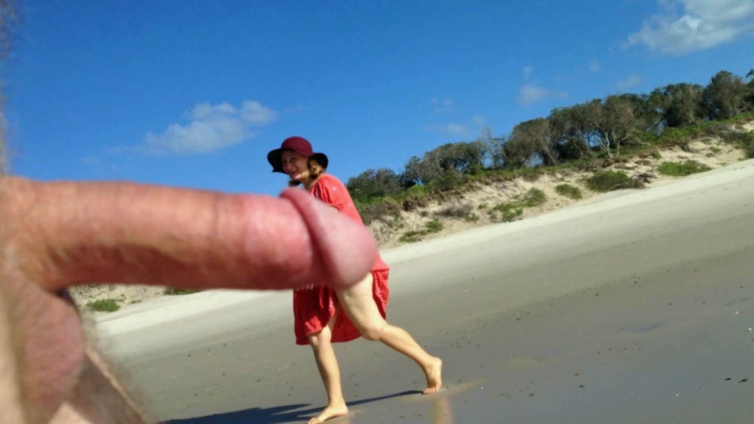 Exhibicionismo masculino en la playa