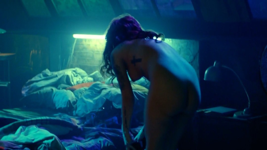Aksyonova amor desnudo en el cine