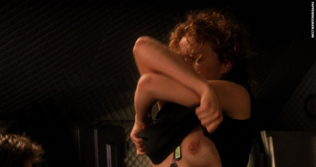 Dina Meyer Photo Upers