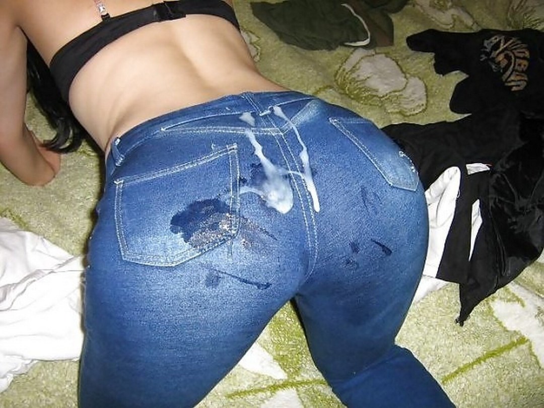 Cum con ropa amateur
