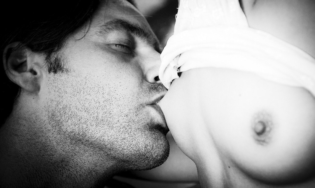 Besos pechos