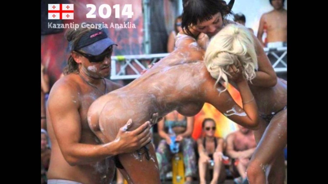 Festival Kazantip desnudo