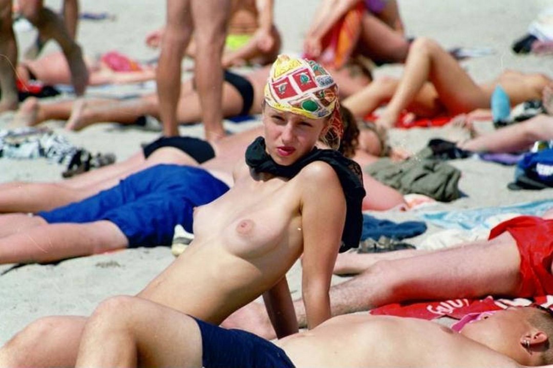 Chicas desnudas de Odessa Beach