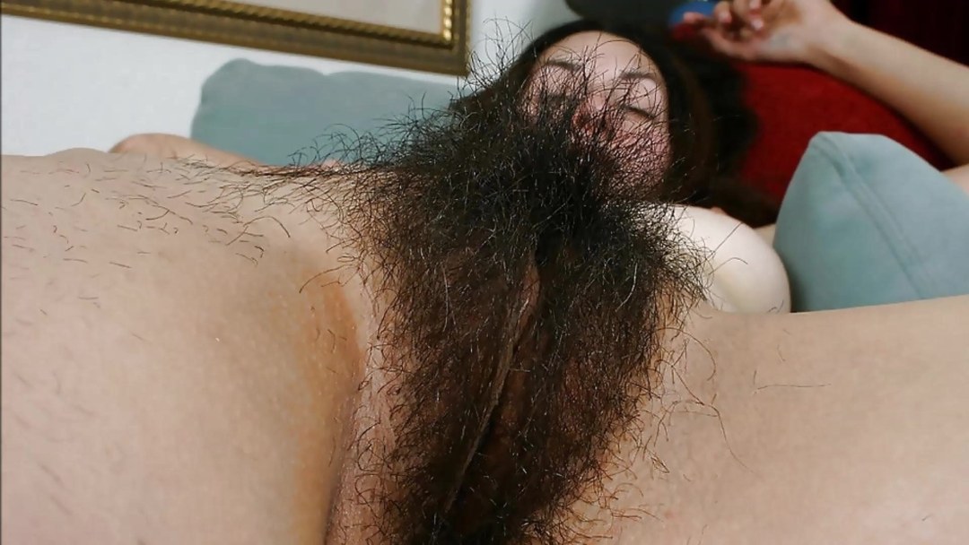 Monstruos peludos entre las piernas