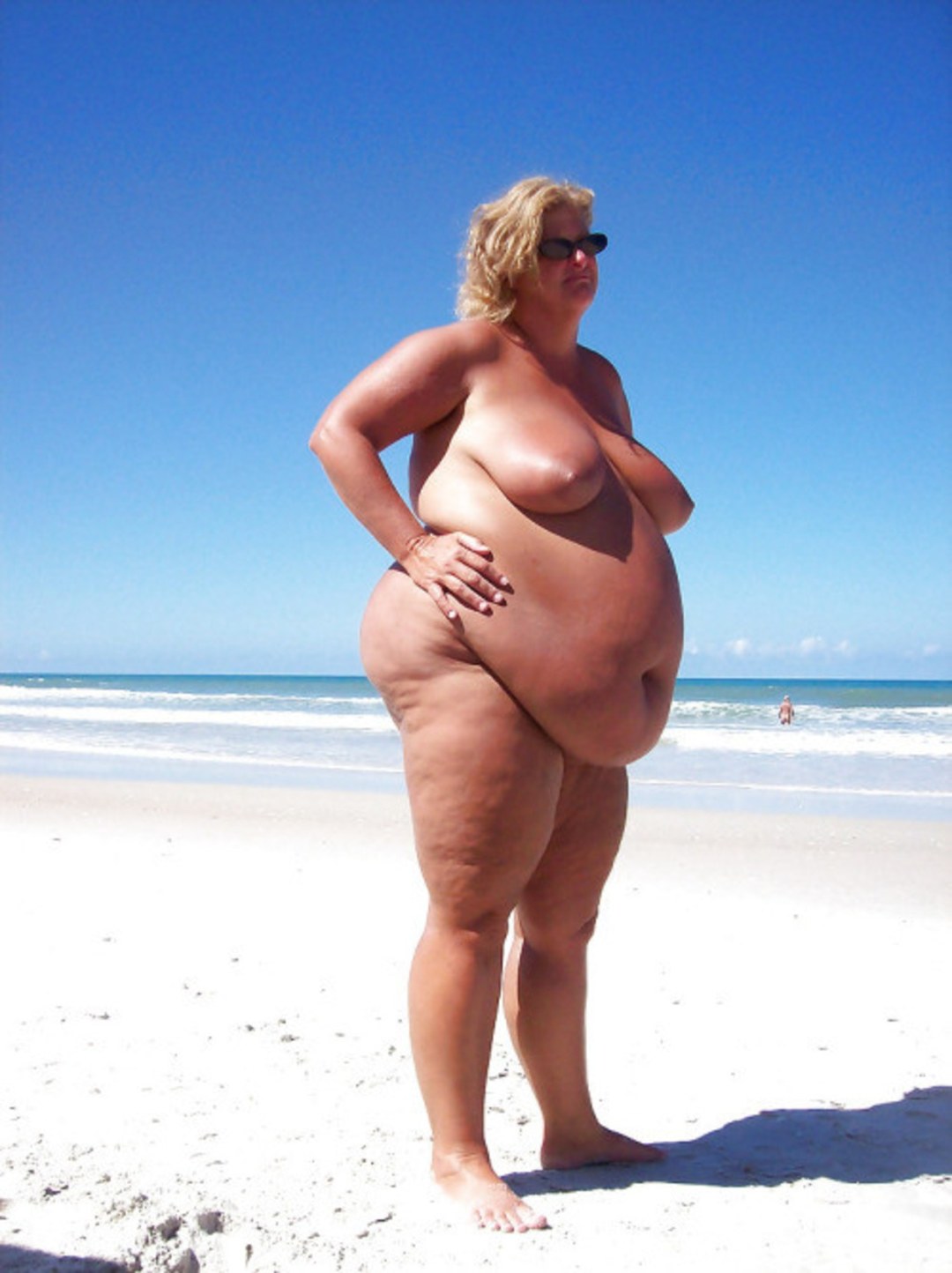 Mujeres desnudas gordas en la playa
