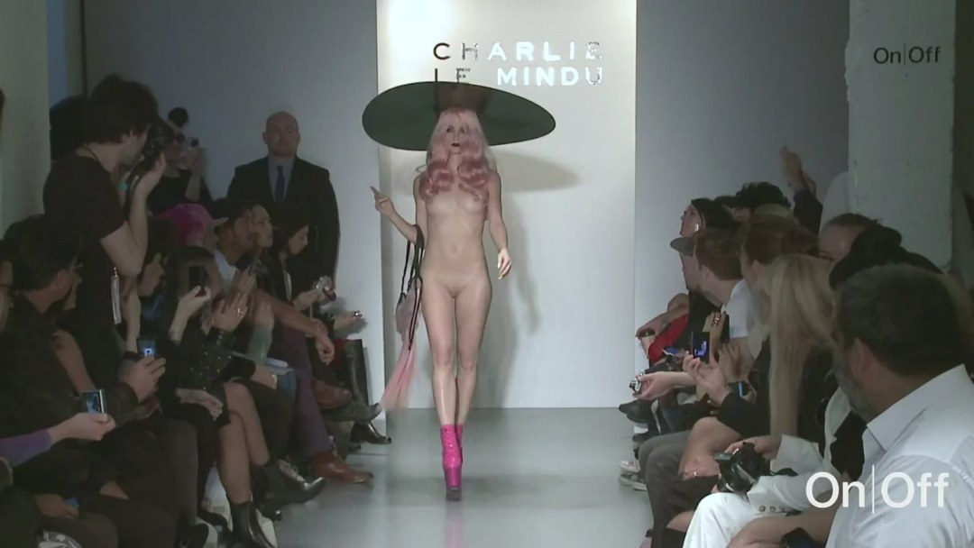 Desnudez en los desfiles de moda