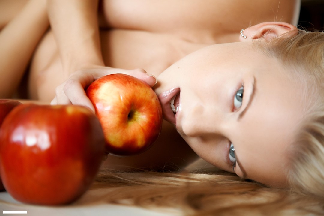 Hermosas frutas eróticas