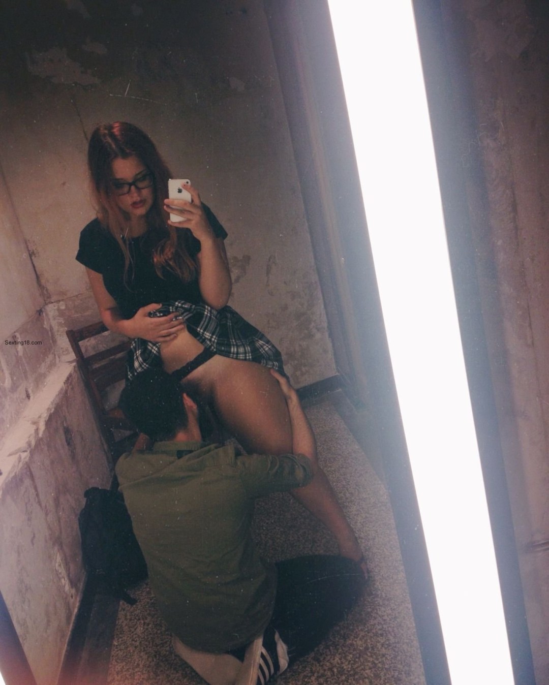 Cunnilingus Selfie Girl
