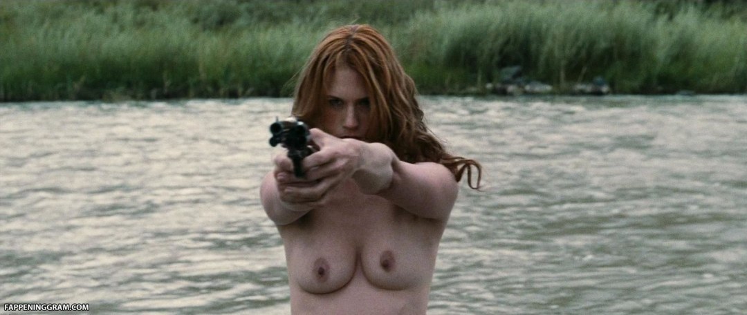 Jeniuri Jones en topless
