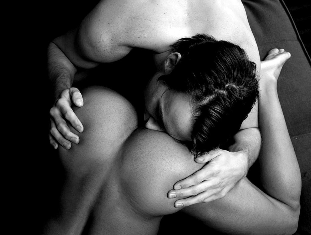 Hermoso beso en el culo