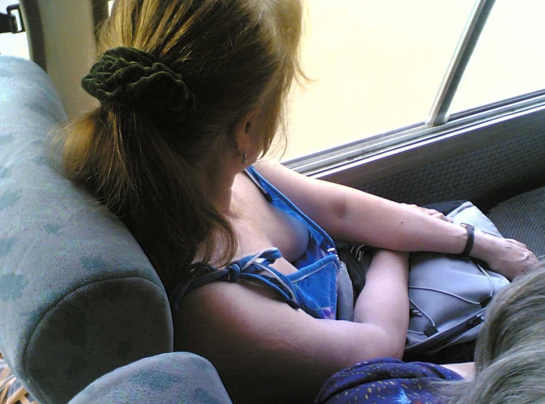Tetas en transporte público