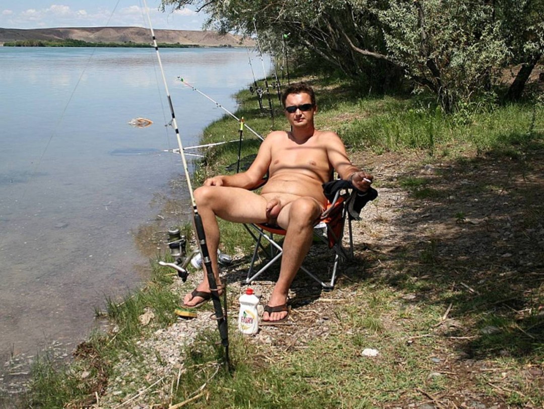 Hombres sin bragas en la pesca