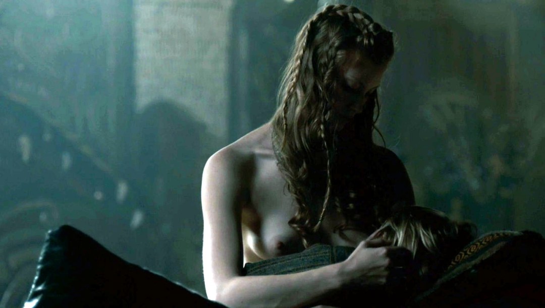 Alissa Sazerland Vikings desnudos