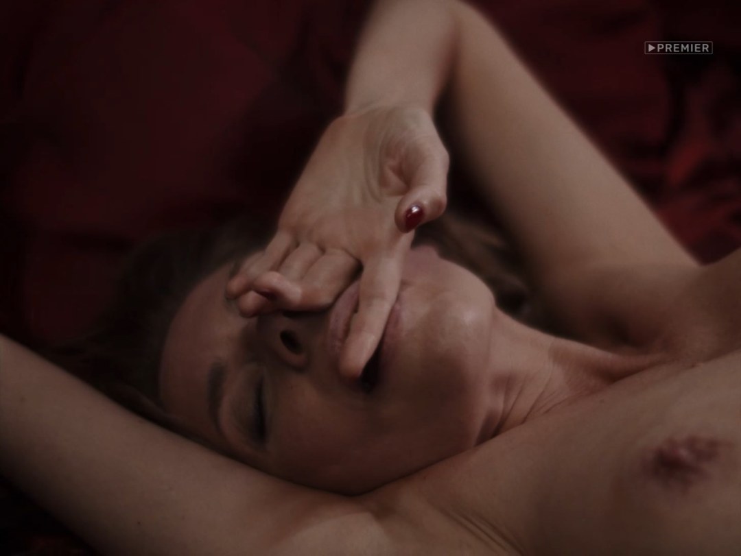 Amor tolkalina soldado desnudo