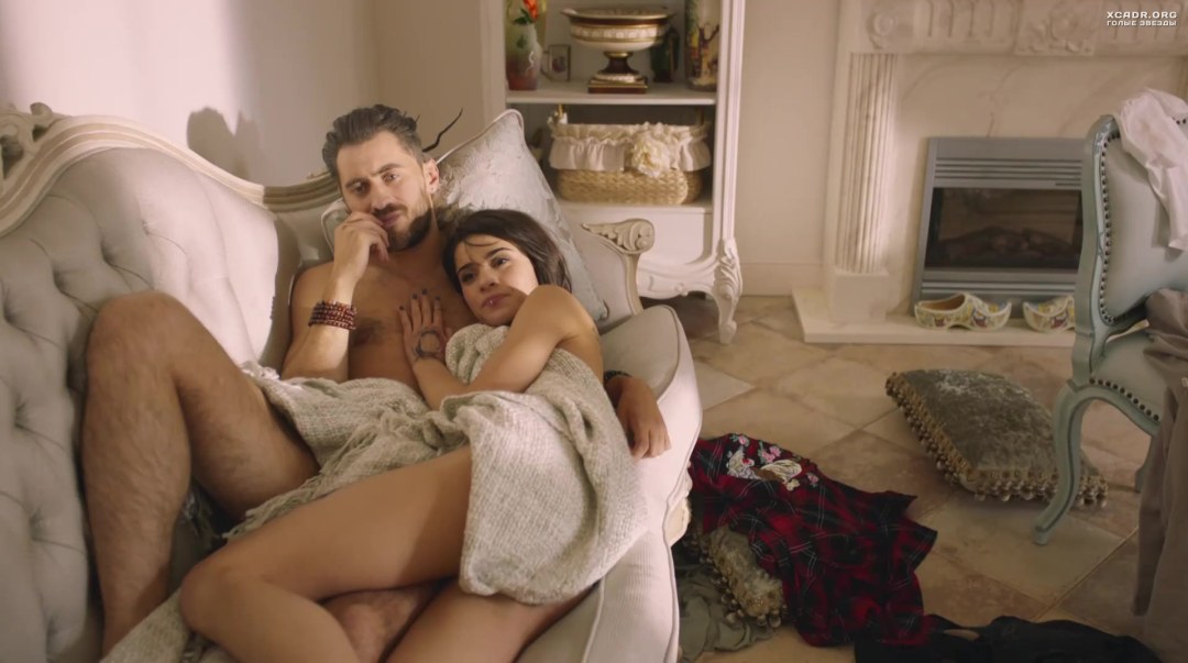 Christina Kucherenko desnuda en la serie Shameless