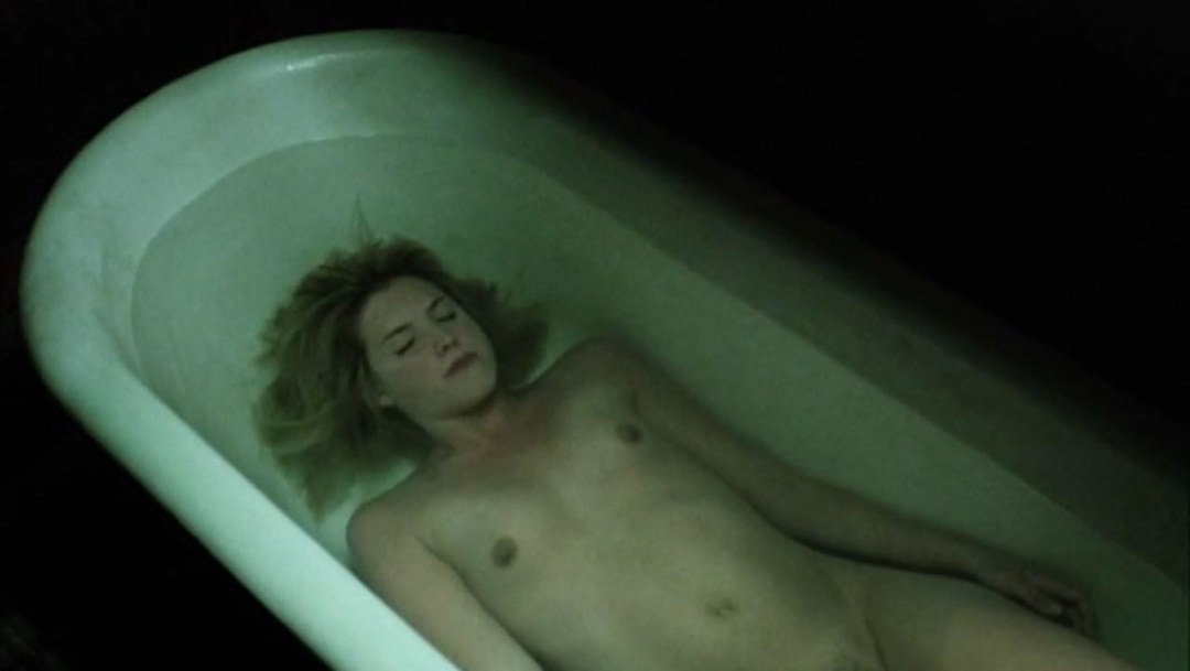 Wilma Kutavichyut desnudo en la película