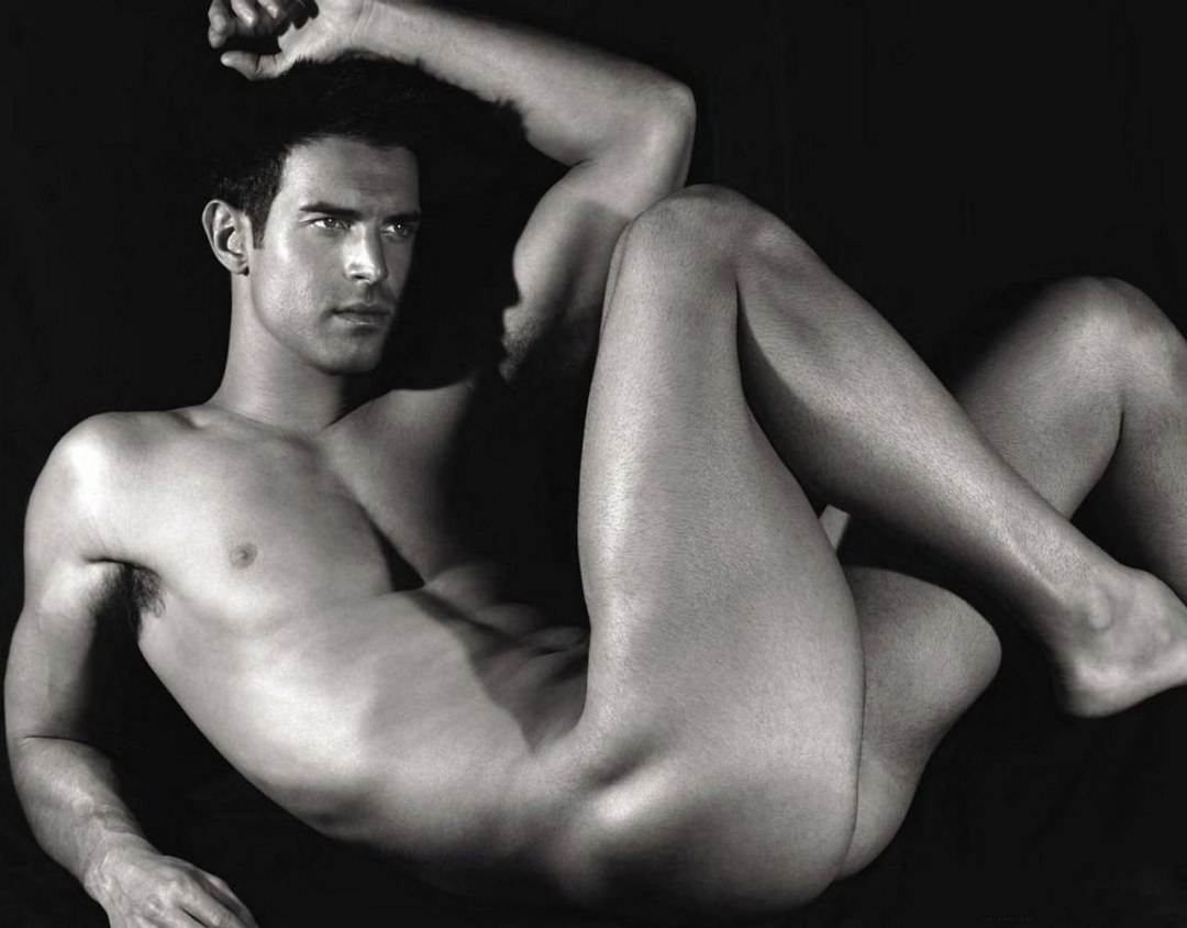 David Gandhi desnudo