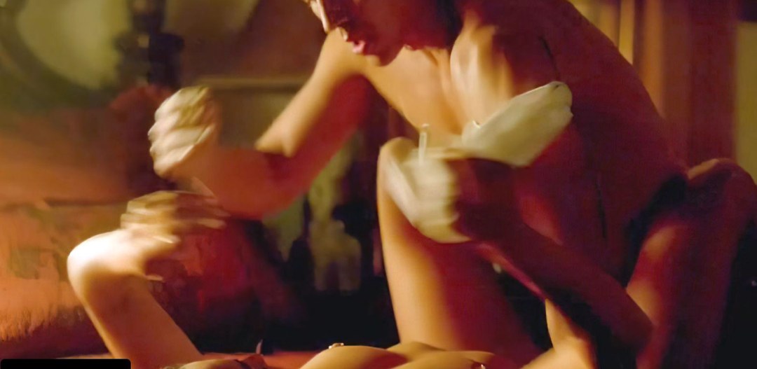 Natalie Martínez desnuda en películas