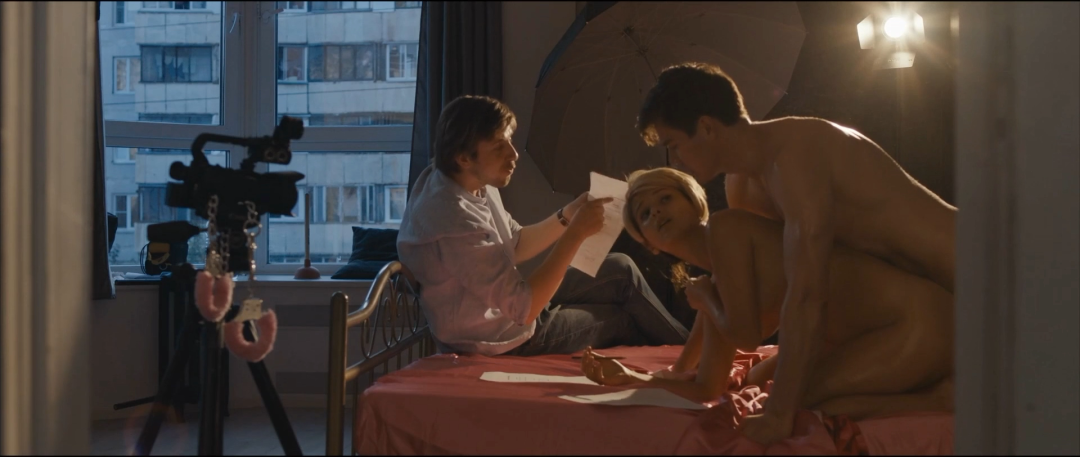 Aksyonova amor desnudo en la película