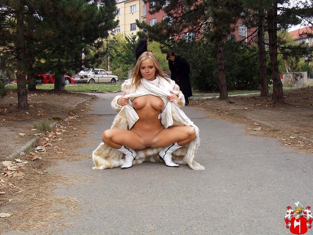 Desnudo en la calle xxx
