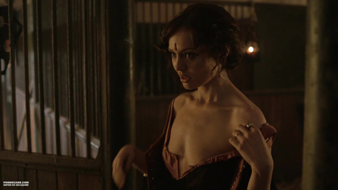 Laura Haddok Demons Da Vinci Bed Scene