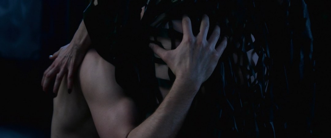 Lara Pulver Kunnilingus