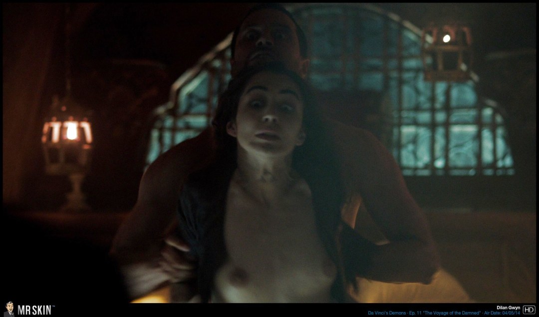 Escenas de lecho de Lara Pulver