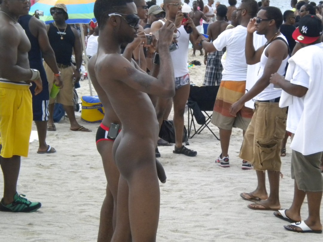Chicos nudistas negros