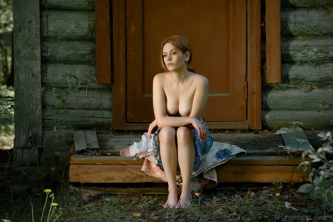 Igor Vorontsov Village desnudo