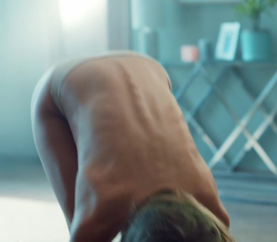 Arina Postnikova desnuda en la película