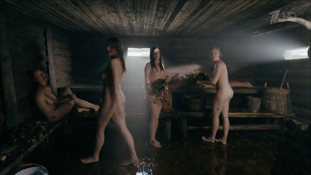 Sofya Lebedeva y Zori aquí son la tranquila casa de baños 2015