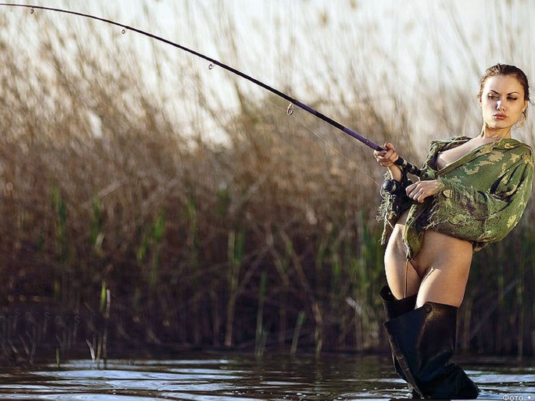 Sesión de fotos desnuda sobre pesca desnuda