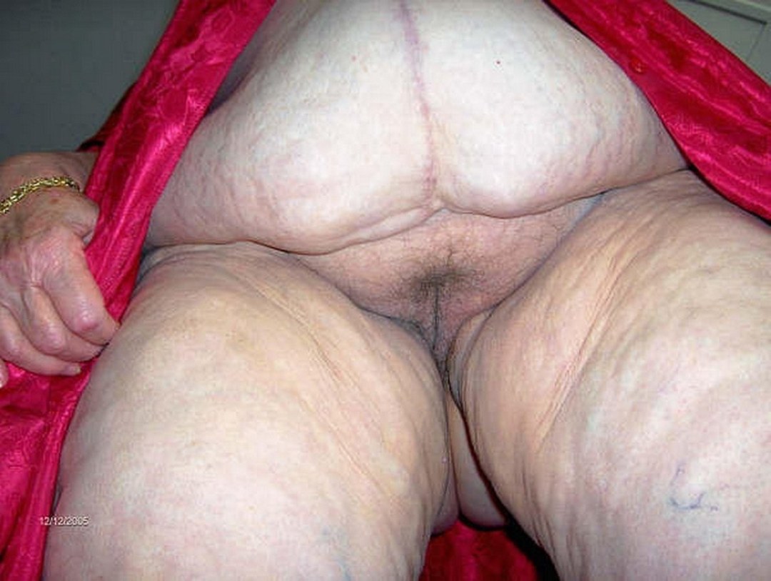 Ancianas gordas sin bragas