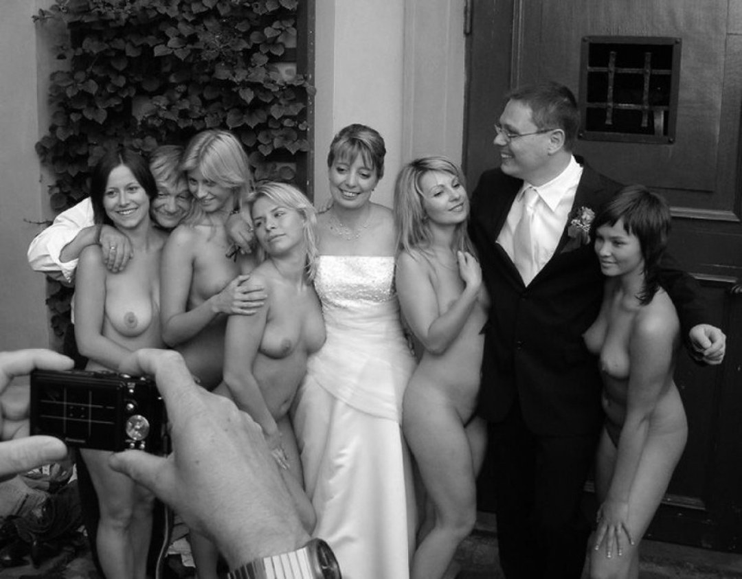 Fiesta privada al estilo de desnudos