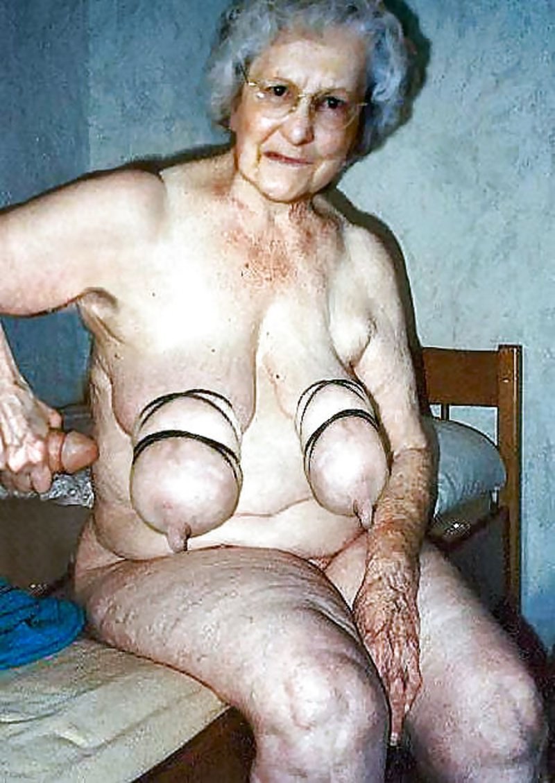 Tetas de abuelas muy antiguas