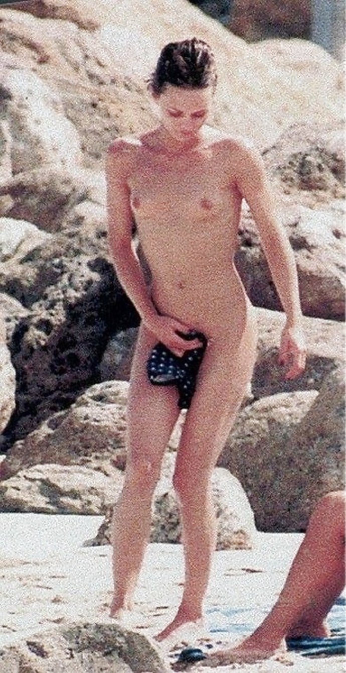 Vanessa Paradis en tu juventud desnuda