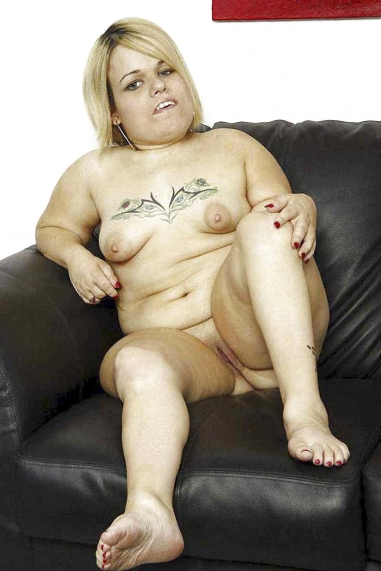 Hermosas lilliputas desnudas