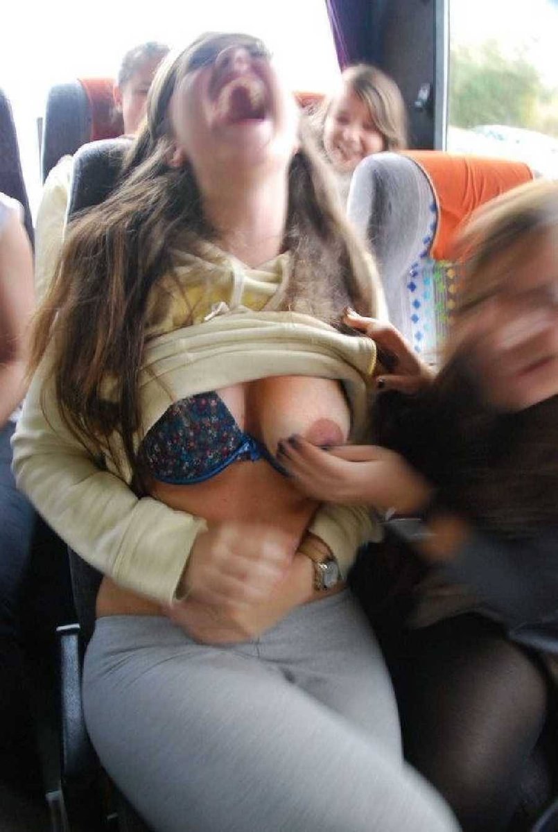 Tetas en transporte público