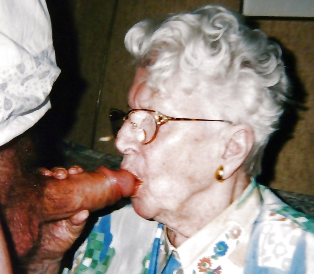 Muy vieja abuela mamada
