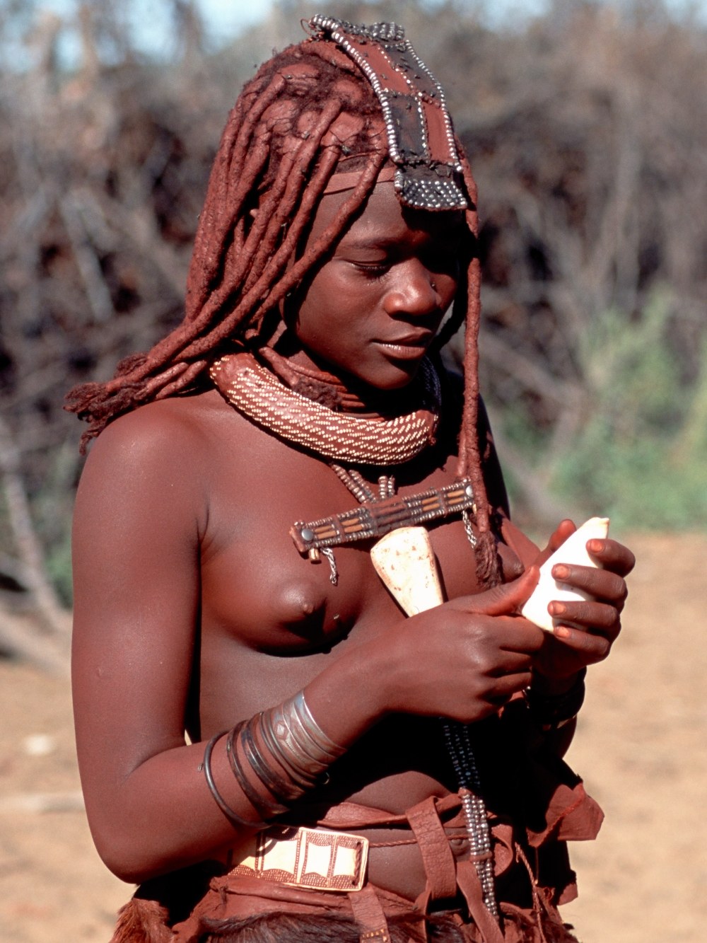Tribu erótica de niña himba