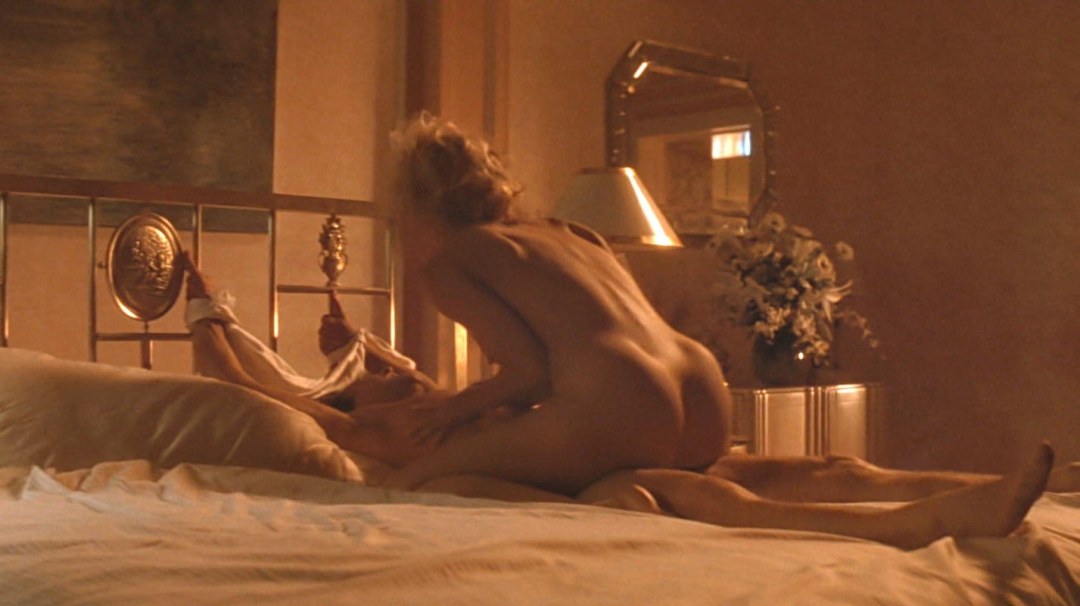 Stone Stone desnudo en la película Basic Instinct 2